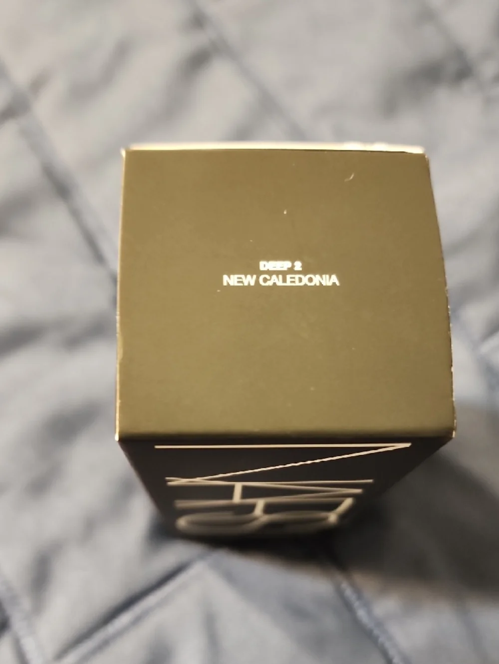 NARS Sheer Glow Foundation - Deep 2 New Caledonia - Picture 7 of 7